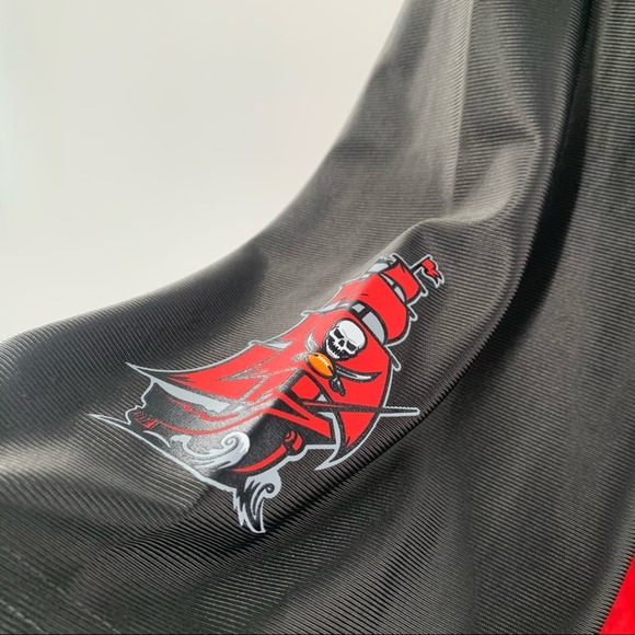 NFL Buccaneers Ndamukong Suh Jersey SIGNED NWT Men’s Size 4XL - Picture 3 of 11